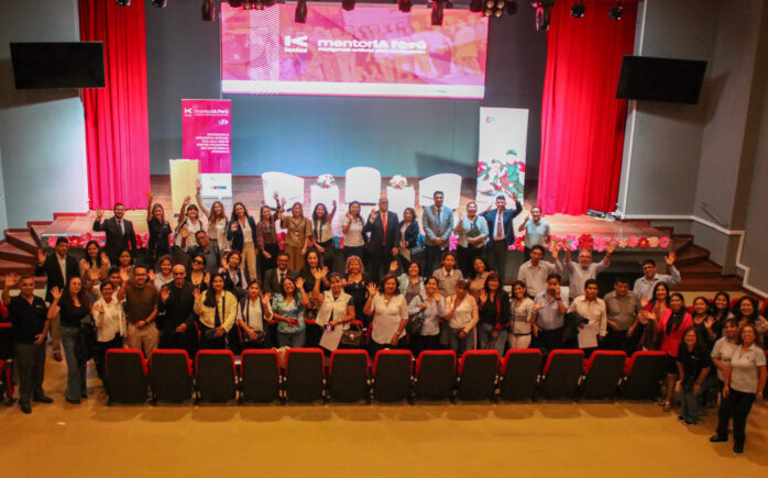 Docentes, especialistas y aliados participan en cierre nacional del programa MentorIA Perú sobre inteligencia artificial en educación